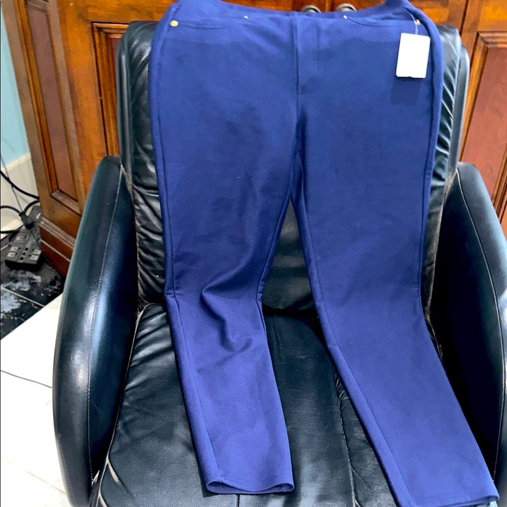 Michael Michael Kors Leggings.  Size Medium 
New with tags